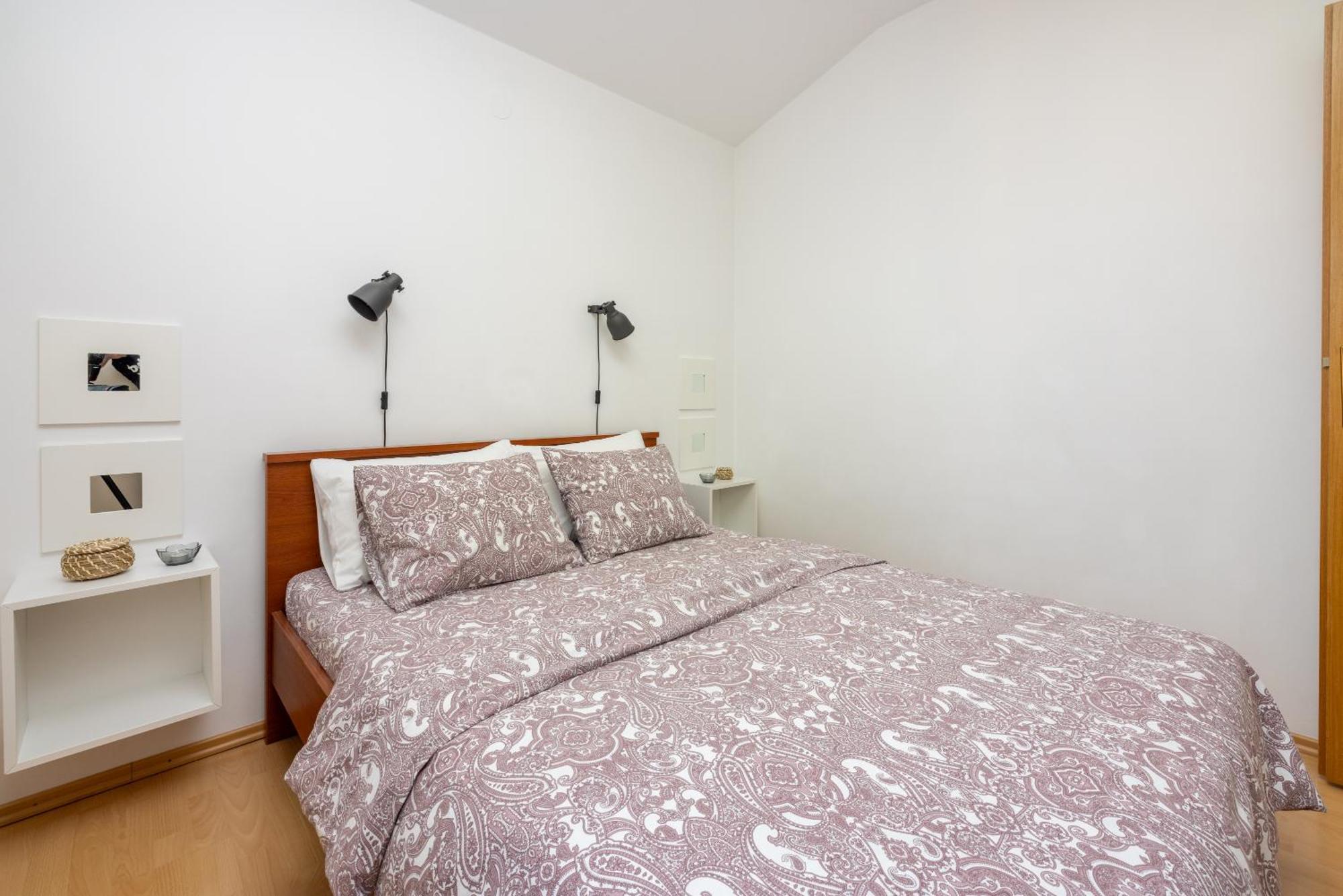 Apartments Claudia ツリクヴェニツァ エクステリア 写真