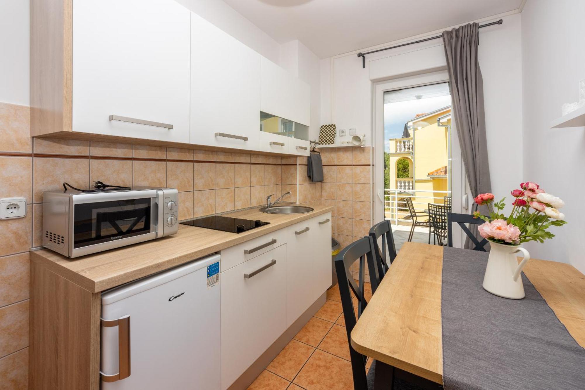 Apartments Claudia ツリクヴェニツァ エクステリア 写真