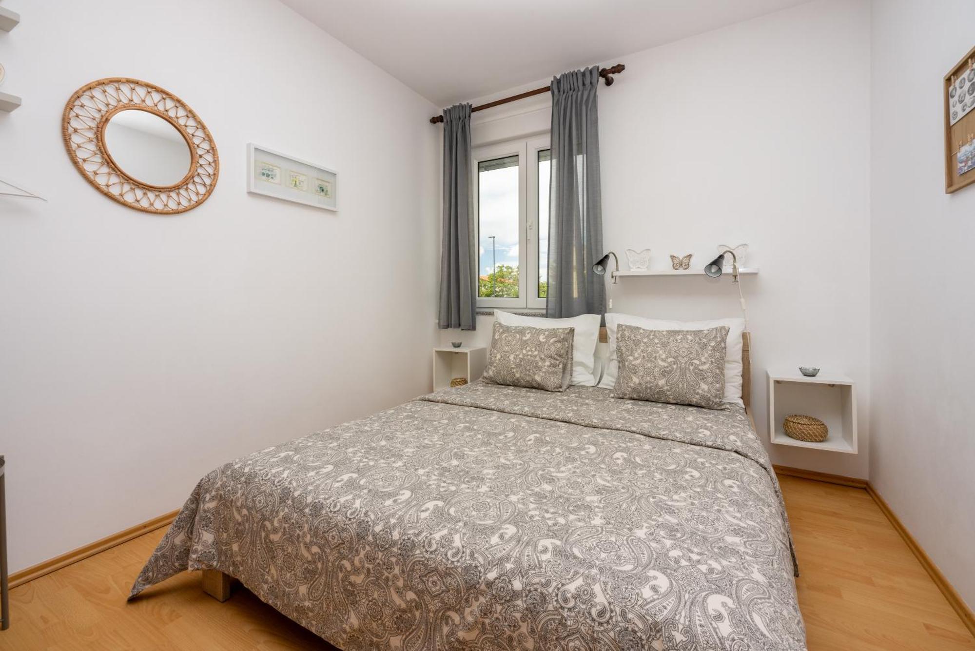 Apartments Claudia ツリクヴェニツァ エクステリア 写真
