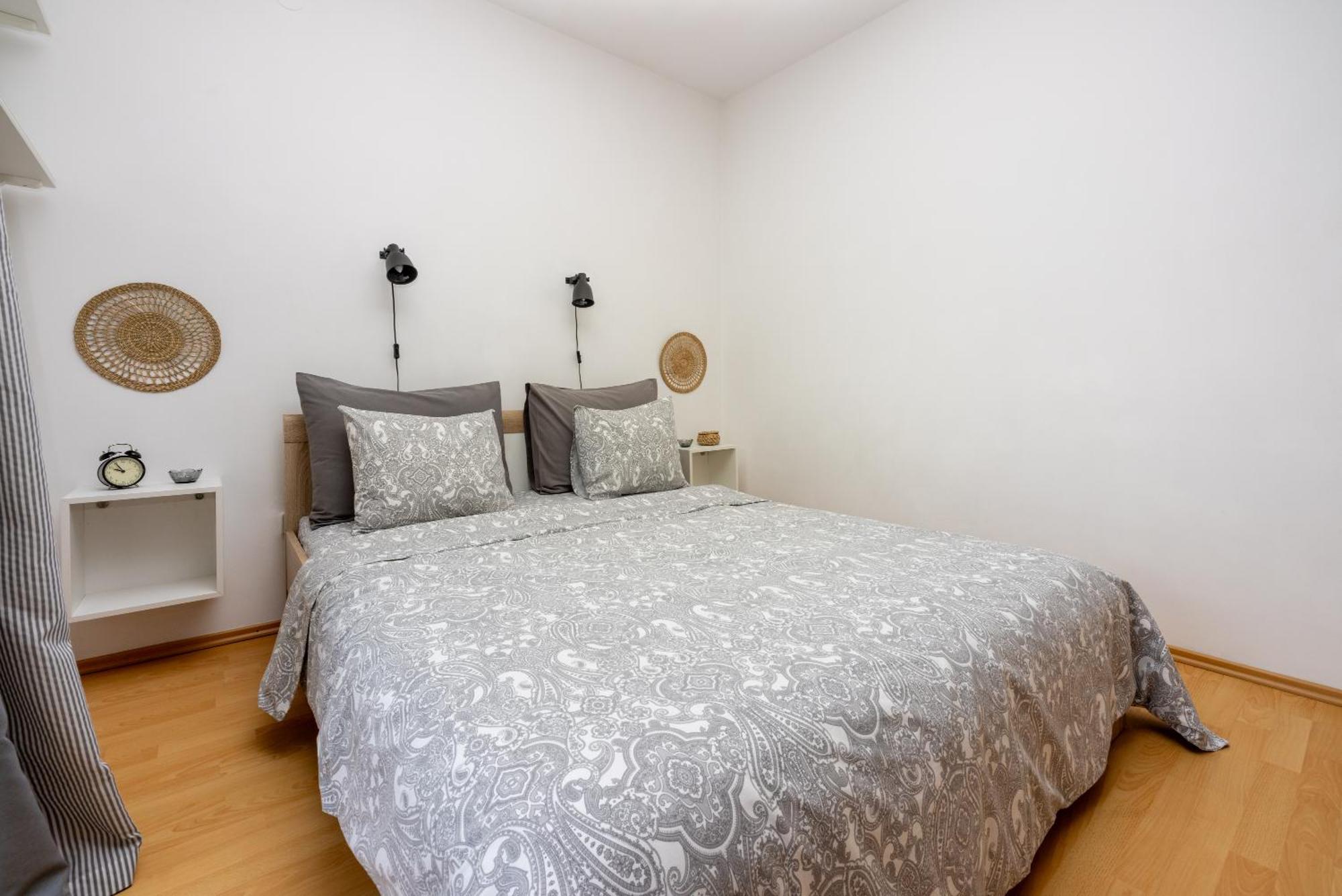 Apartments Claudia ツリクヴェニツァ エクステリア 写真
