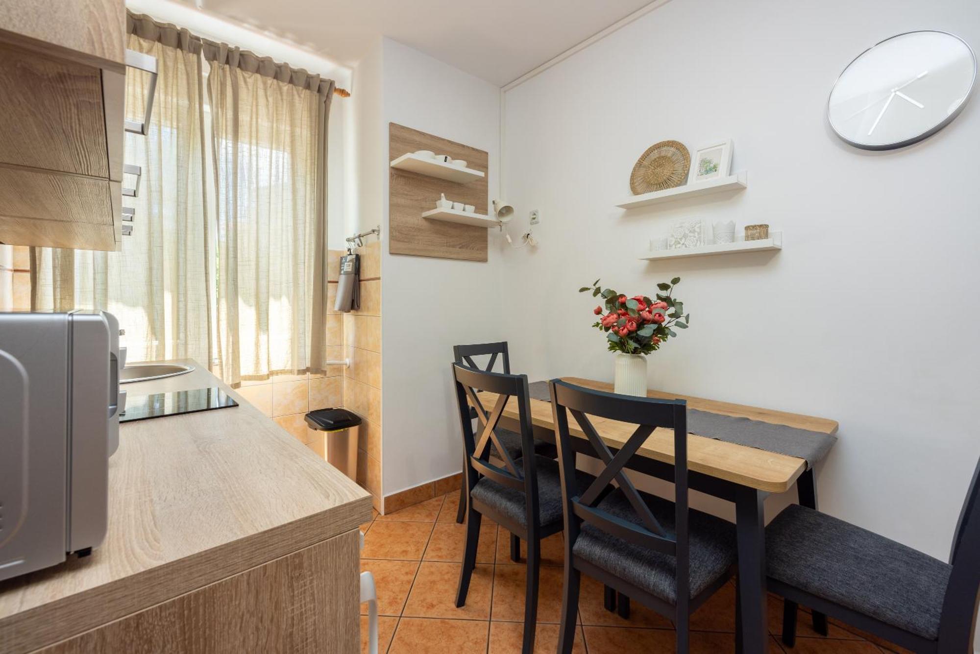 Apartments Claudia ツリクヴェニツァ エクステリア 写真