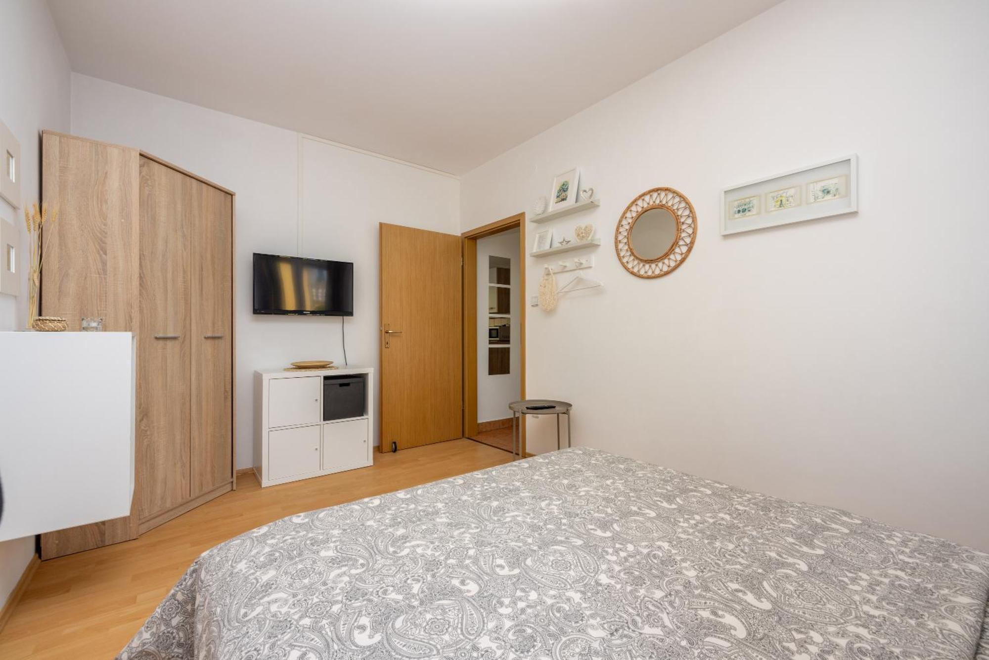 Apartments Claudia ツリクヴェニツァ エクステリア 写真